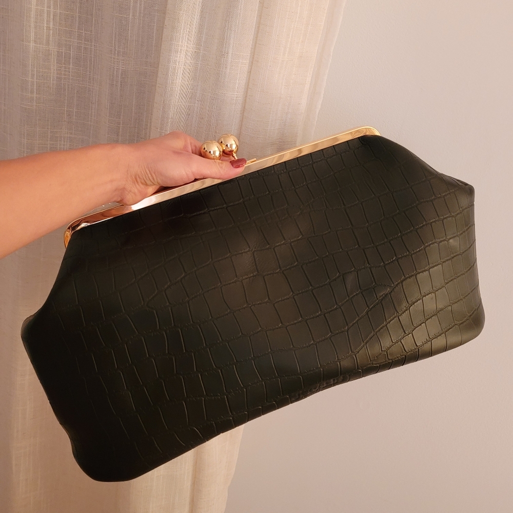 Jesalin Sette Oversized Kisslock Clutch Black Croc Leather NEW